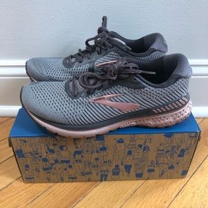 Women’s Brooks Adrenaline
